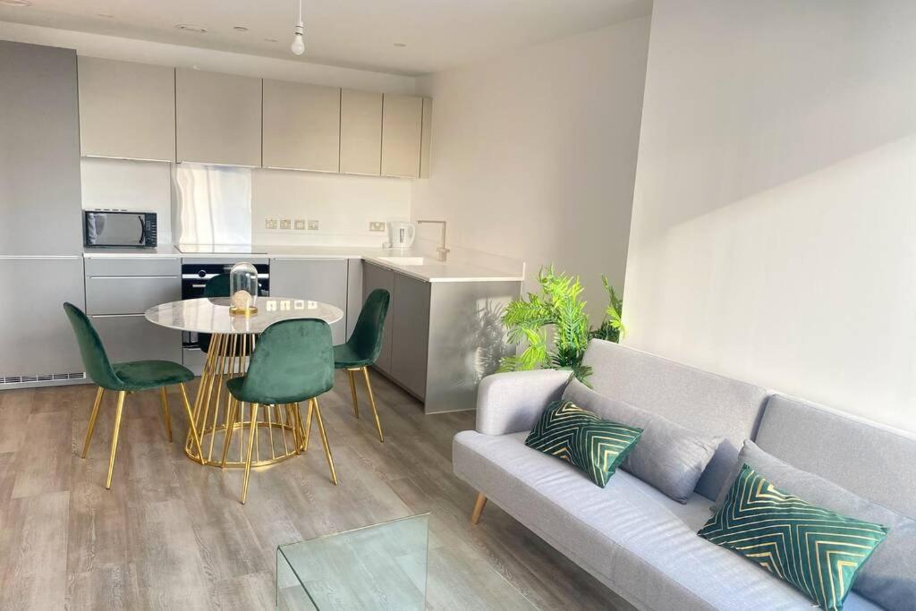 Luxury 2 Bedroom Apartment, Broad Street Birmingham Kültér fotó